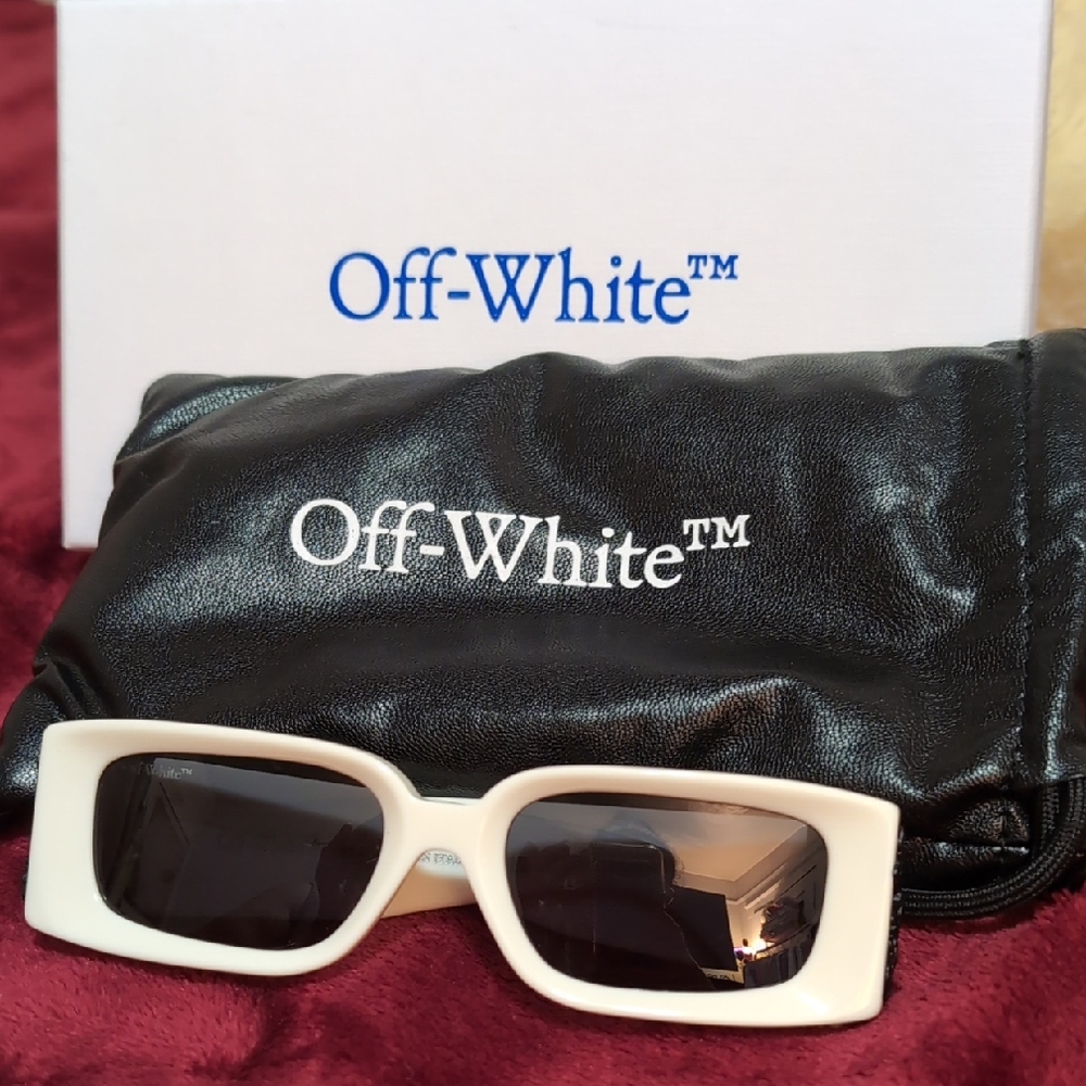 NEW Off-White Ivory Sunglasses with Black Accents